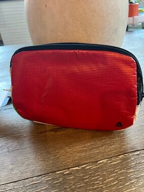 NWT Rareform Large Zion Sling Bag